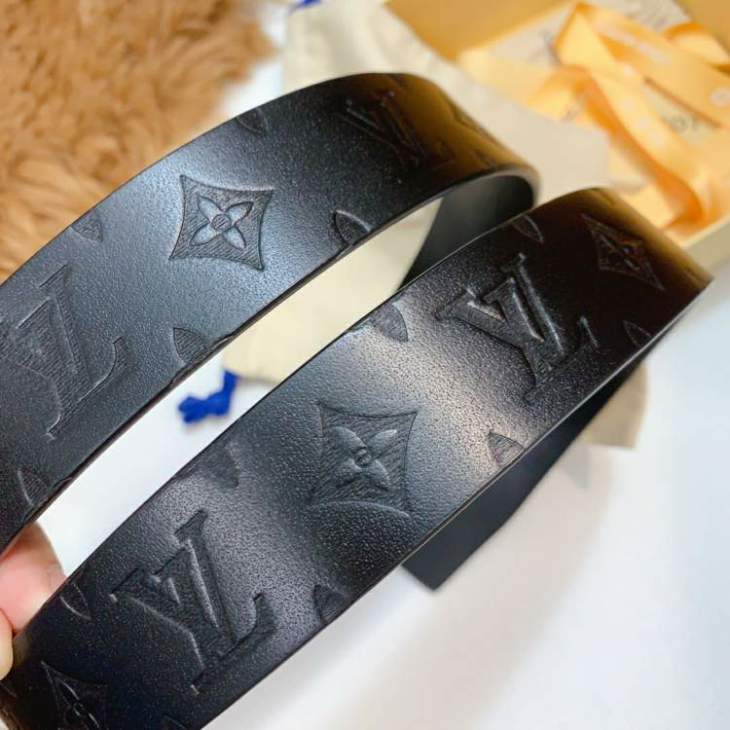 Picture of Louis Vuitton Belts _SKUfw126944977fw